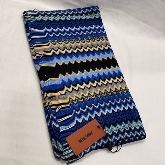 MISSONI Chevron Wool Blend Beanie & Scarf Set (2 Piece Set) - Picture 13 of 17